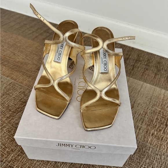 Jimmy Choi Azie: gold. Size 38 - Picture 1 of 6